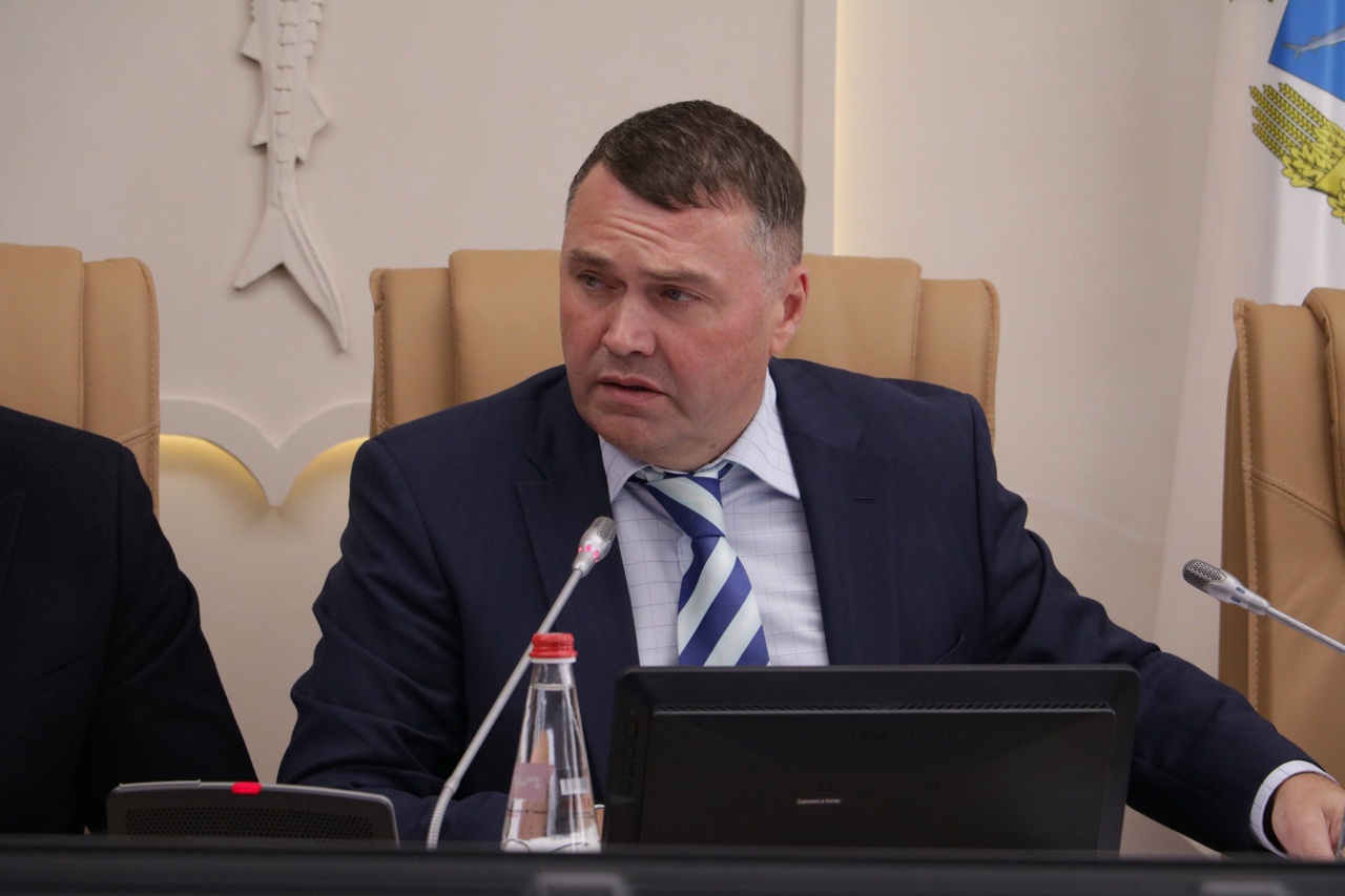 Роман Грибов