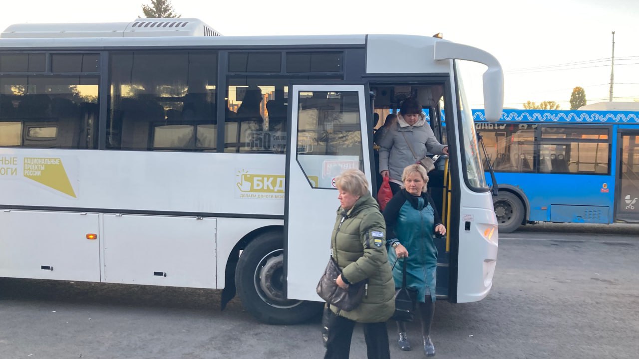 Пригородный автобус