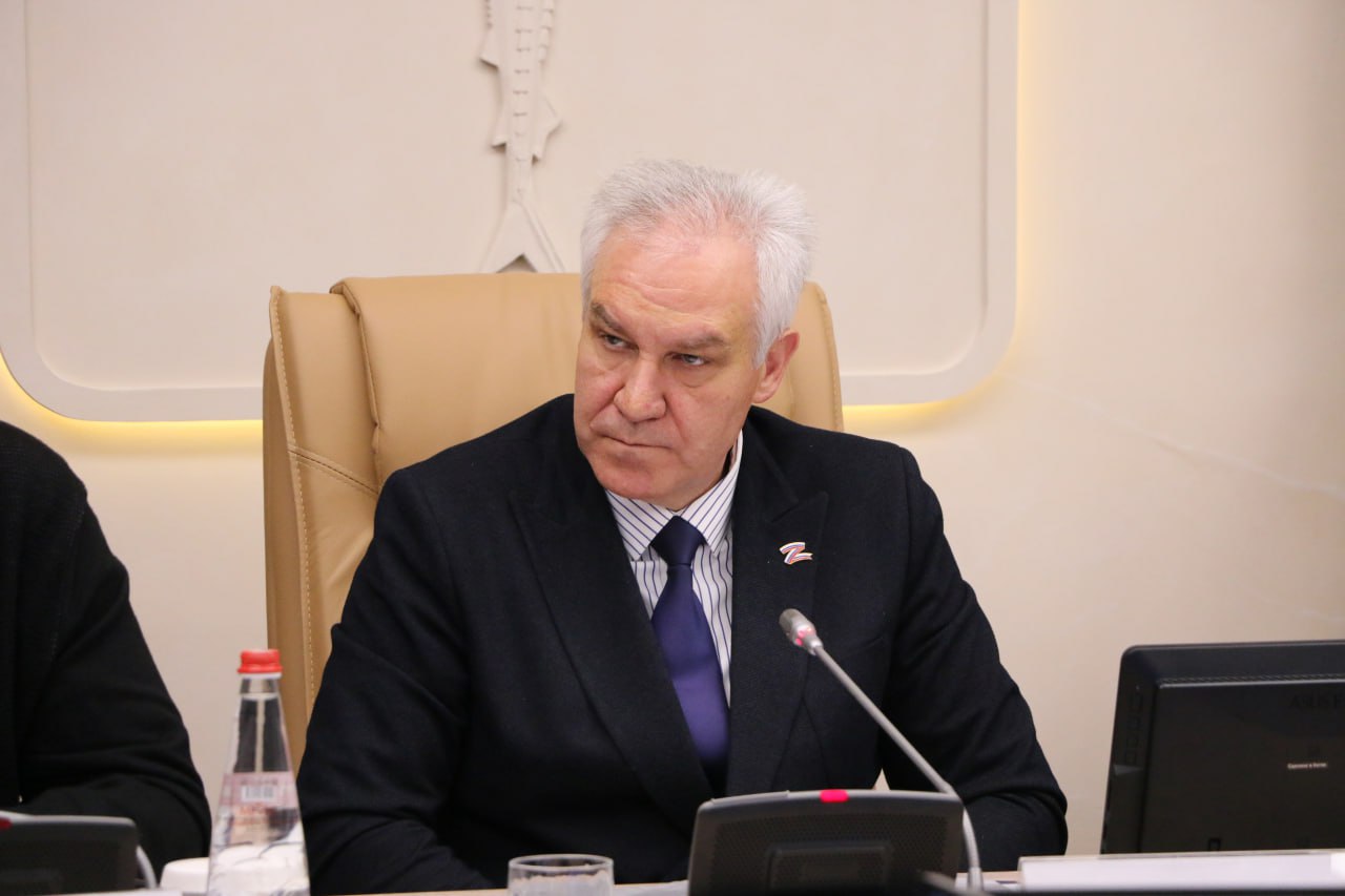 Алексей Антонов