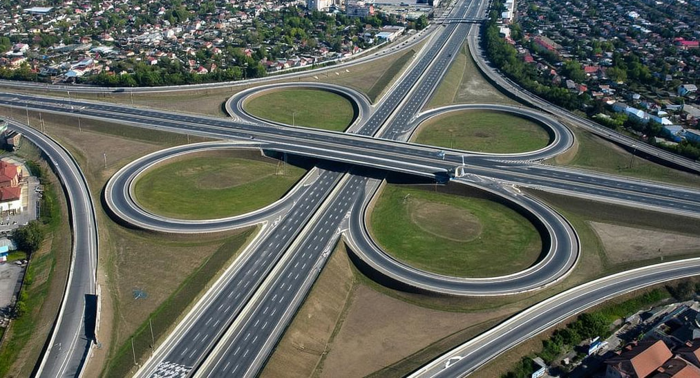 клеверный лист, дорога, ии.jpg